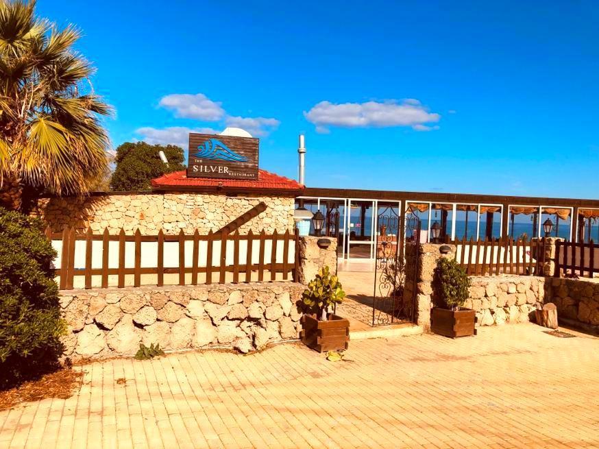 Queen Aphrodite Hotel Karpasa Exterior foto